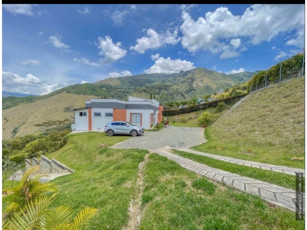 VENTA DE CASA CAMPESTRE EN BELLO, SECTOR NORTE AMERICA. — foto 2