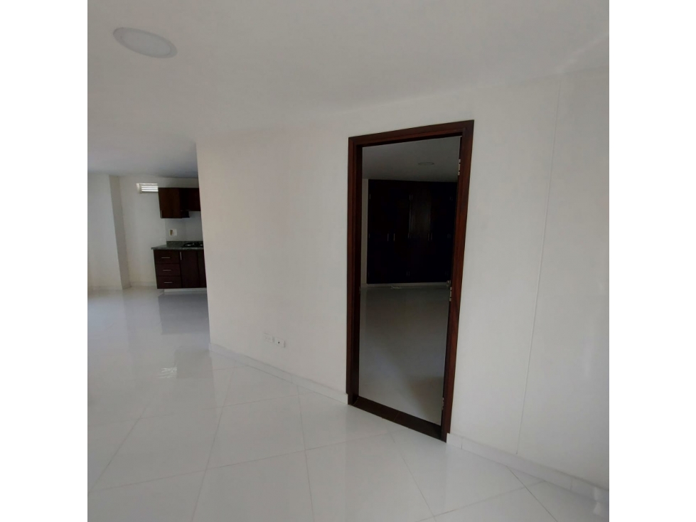 SE VENDE CÓMODO APARTA ESTUDIO EN LA LOMA DE LOS BERNAL — foto 2