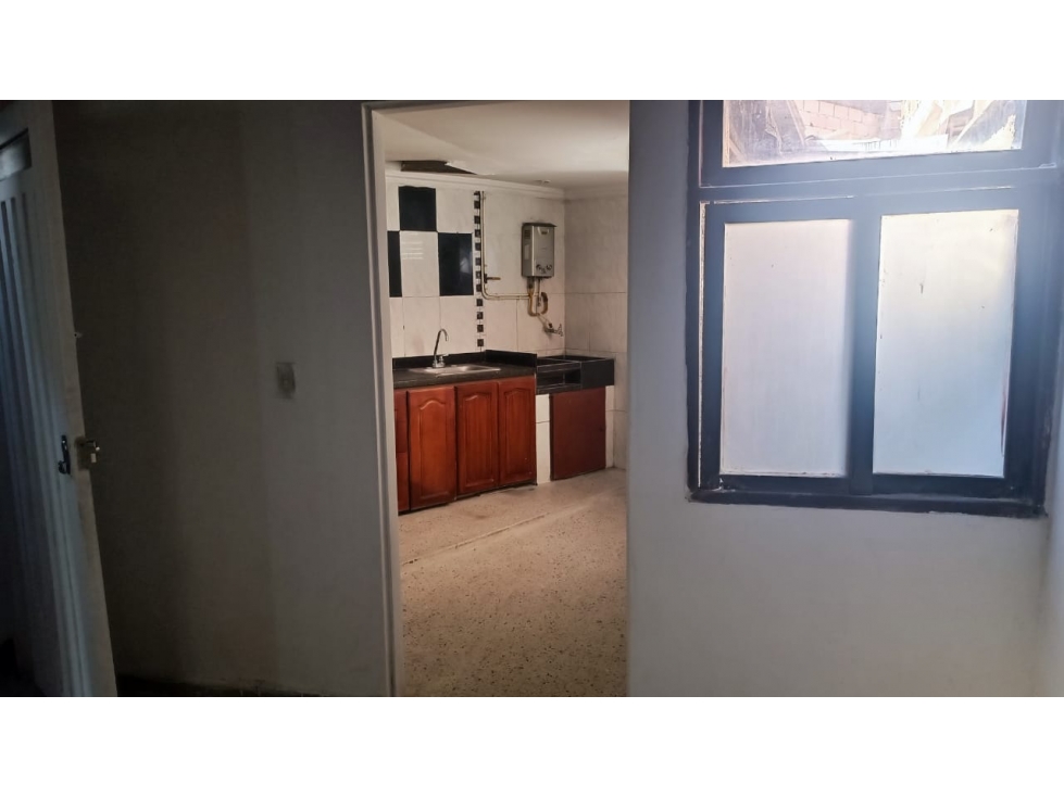 VENTA APARTAMENTO PARA REMODELAR EN PH LA AMERICA - EL DANUBIO — foto 2