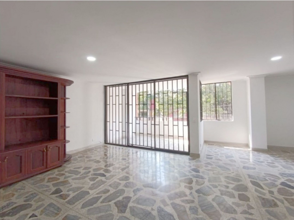 VENTA DE APARTAMENTO EN LAURELES. — foto 2