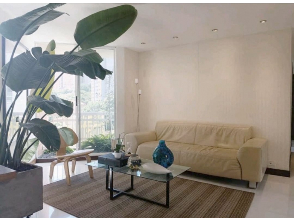 VENTA DE APARTAMENTO EN LA PARTE BAJA DE LA LOMA DE LOS BERNAL. — foto 2