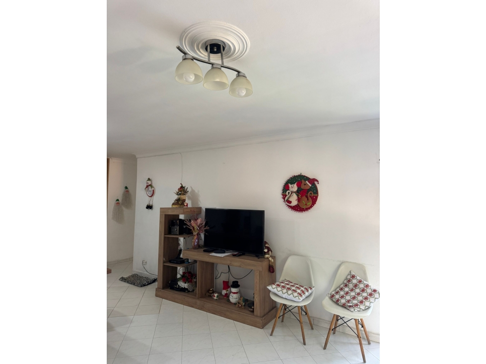 VENTA DE AMPLIO APARTAMENTO EN LAURELES — foto 3