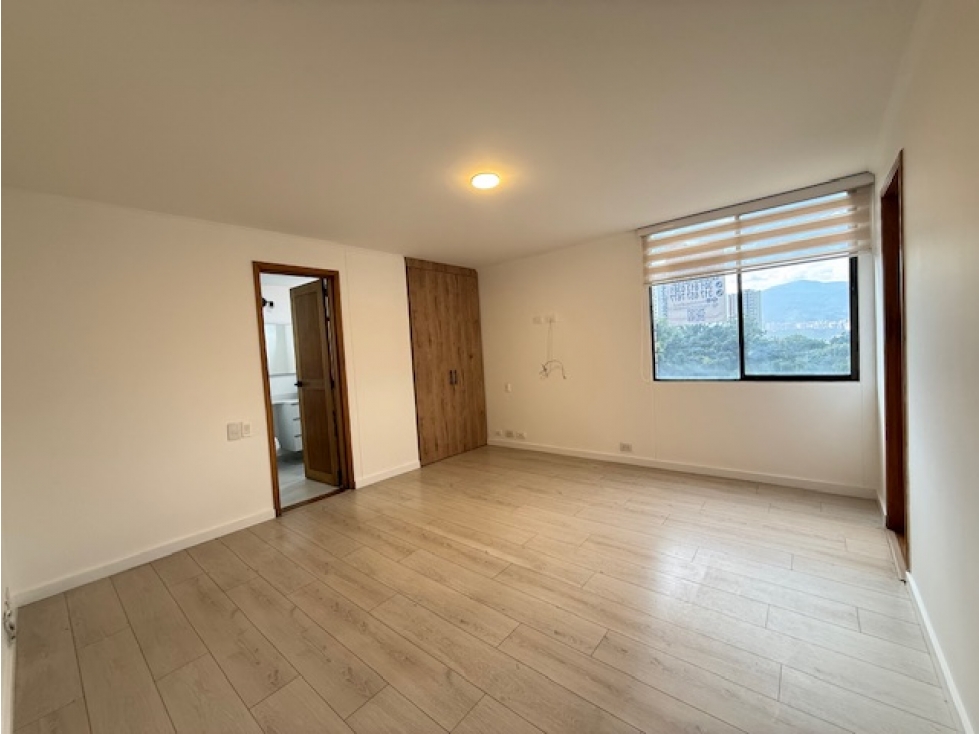 En venta apartamento el poblado