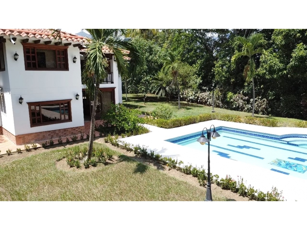 SE VENDE HERMOSA CASA CAMPESTRE EN SANTA FE DE ANTIOQUIA — foto 2
