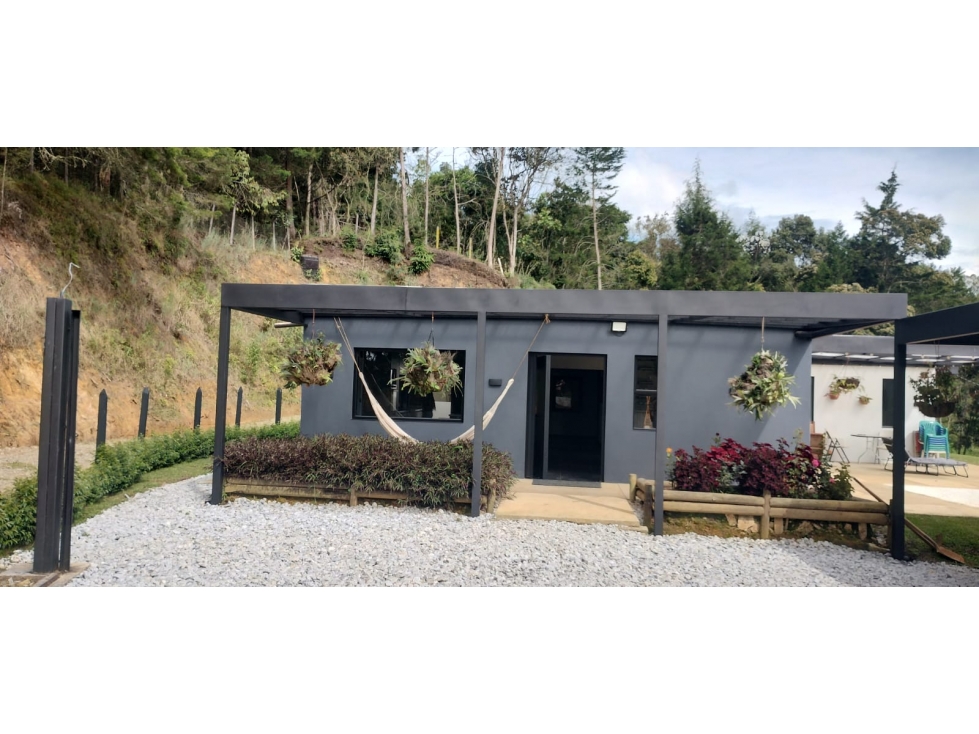 SE VENDE CASA CAMPESTRE EN GUARNE A 5 MINUTOS DEL LA AUTOPISTA - 2