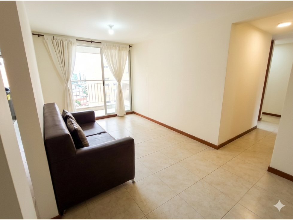 EN VENTA APARTAMENTO EN LOMAS DE LOS BERNAL — foto 2