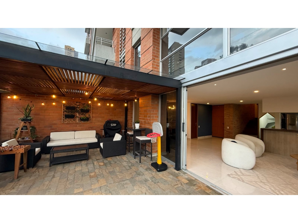 VENTA APARTAMENTO DUPLEX EN EL POBLADO - EL TESORO — foto 2