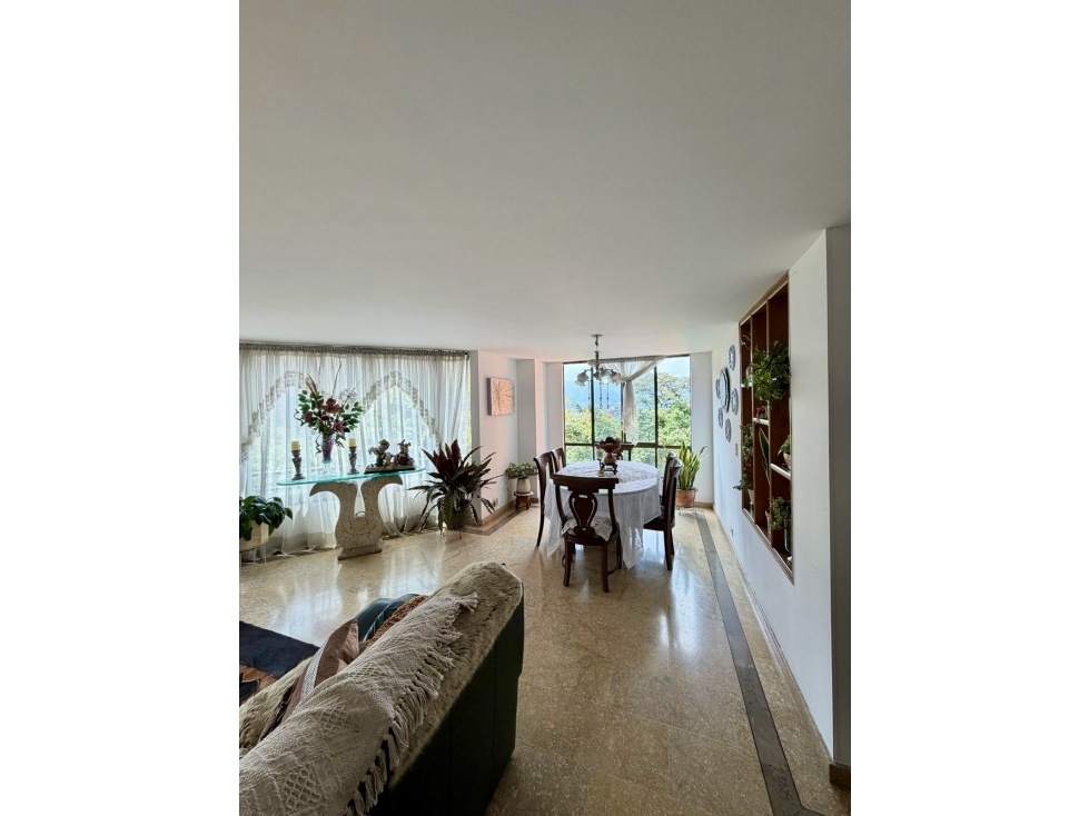 VENTA DE ESPECTACULAR APARTAMENTO EN MEDELLÍN, EL POBLADO — foto 2