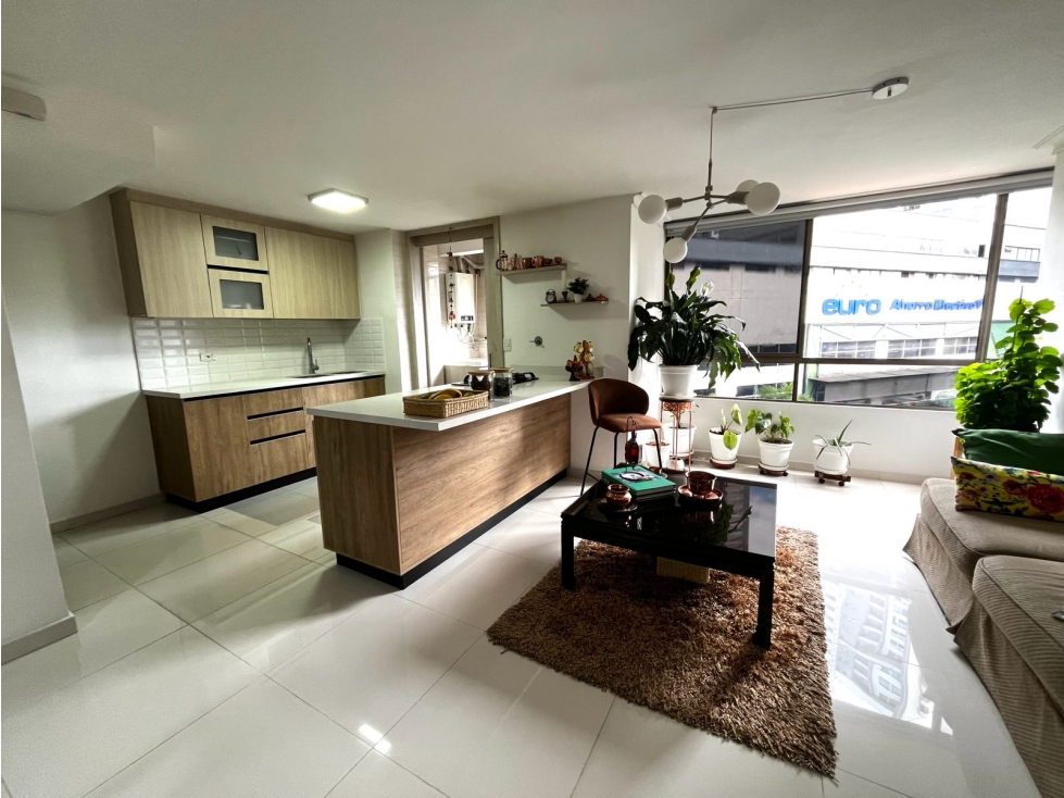 VENTA APARTAMENTO POBLADO CASTROPOL — foto 2