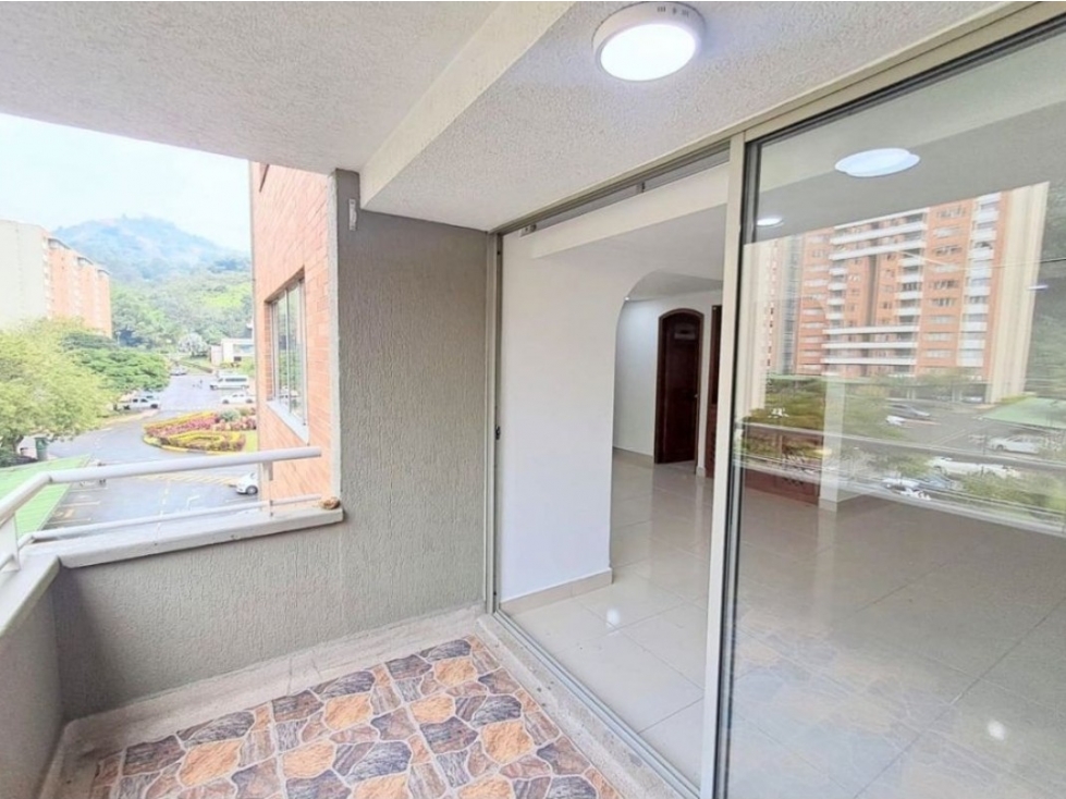 VENTA APARTAMENTO EN LAURELES. — foto 2
