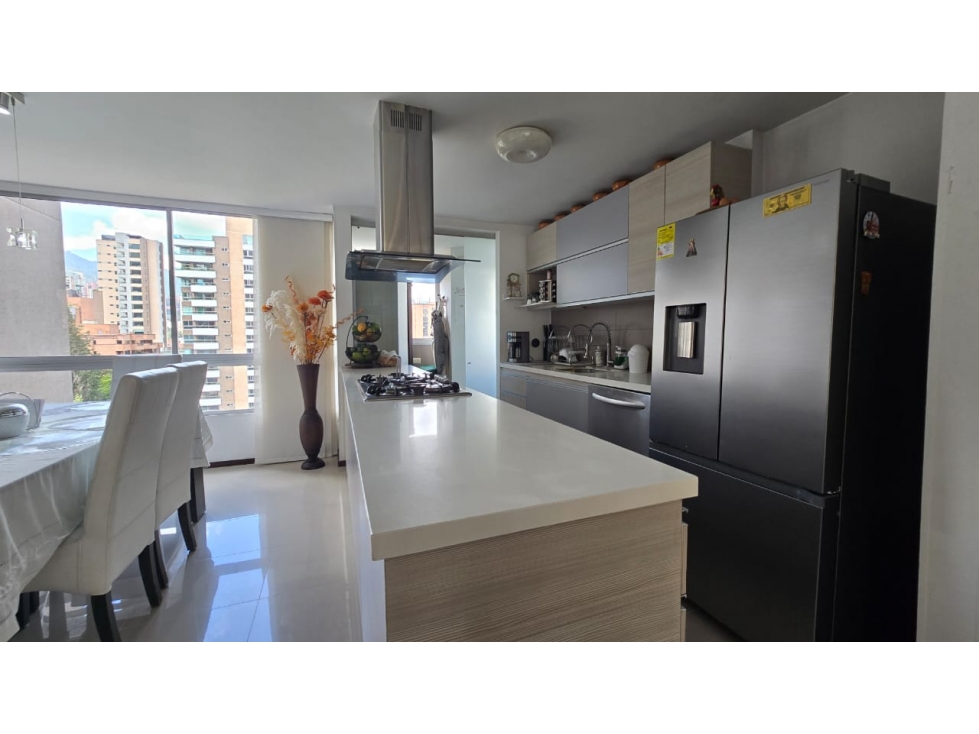 VENTA APARTAMENTO POBLADO CASTROPOL — foto 2