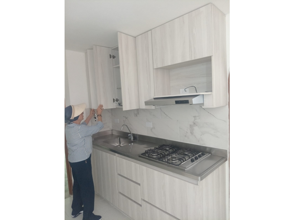 APARTAMENTO EN VENTA ENVIGADO EL PORTAL CON GARAJE EN EDIFICIO PH — foto 5