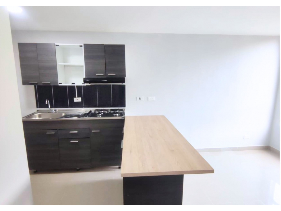 APARTAMENTO EN VENTA en Buenos Aires, Vía Santa Elena Medellín — foto 2