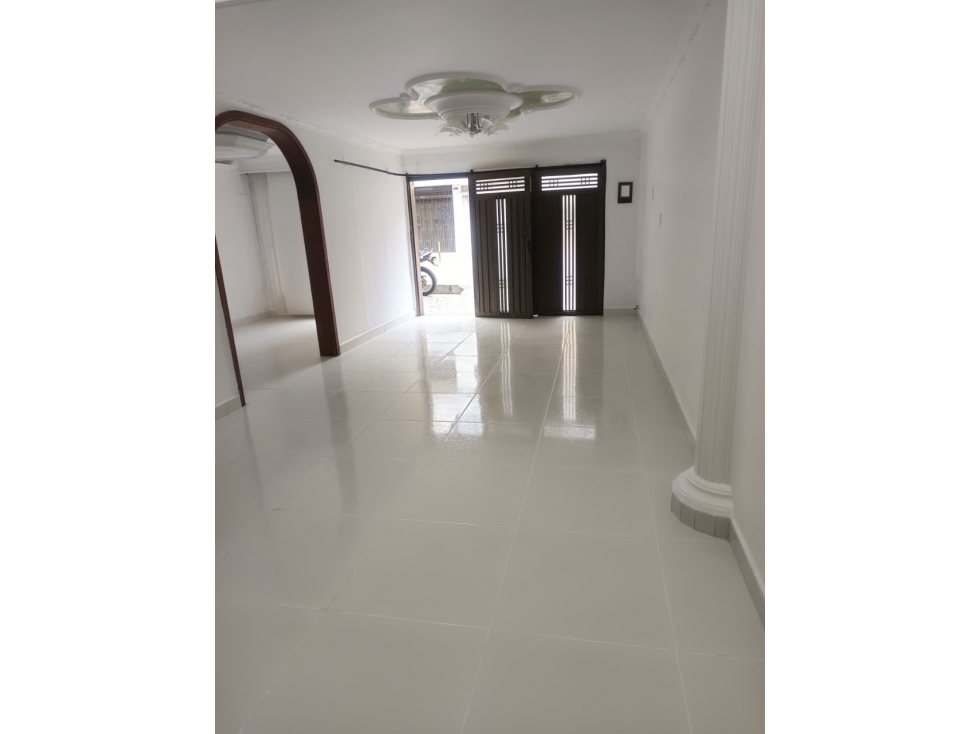 VENTA DE CASA EN OBRERO BELLO 1ER PISO CON GARAJE "HERMOSA" — foto 5