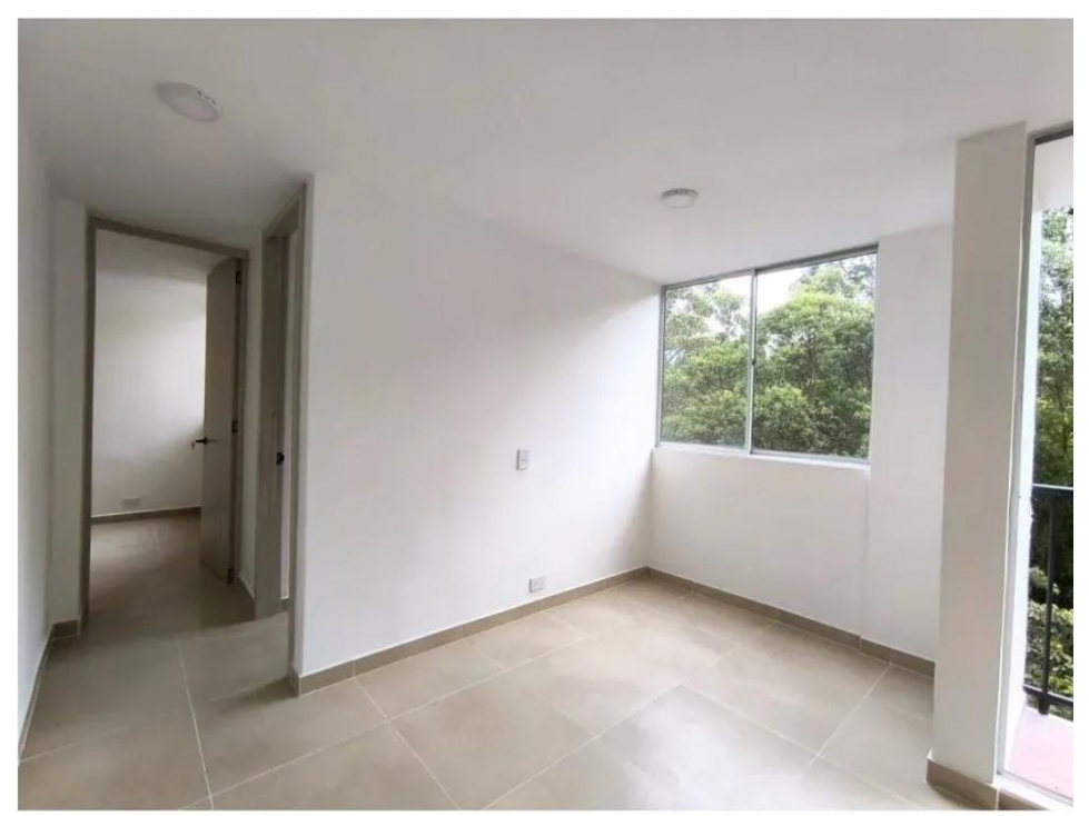 EN VENTA APARTAMENTO EN LA ESTRELLA - BARRIO LA INMACULADA PISO ALTO — foto 2