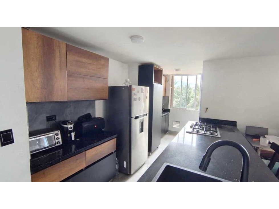 VENTA DE APARTAMENTO EN LA LOMA DE LOS BERNAL (VILLA VERDE II). — foto 2