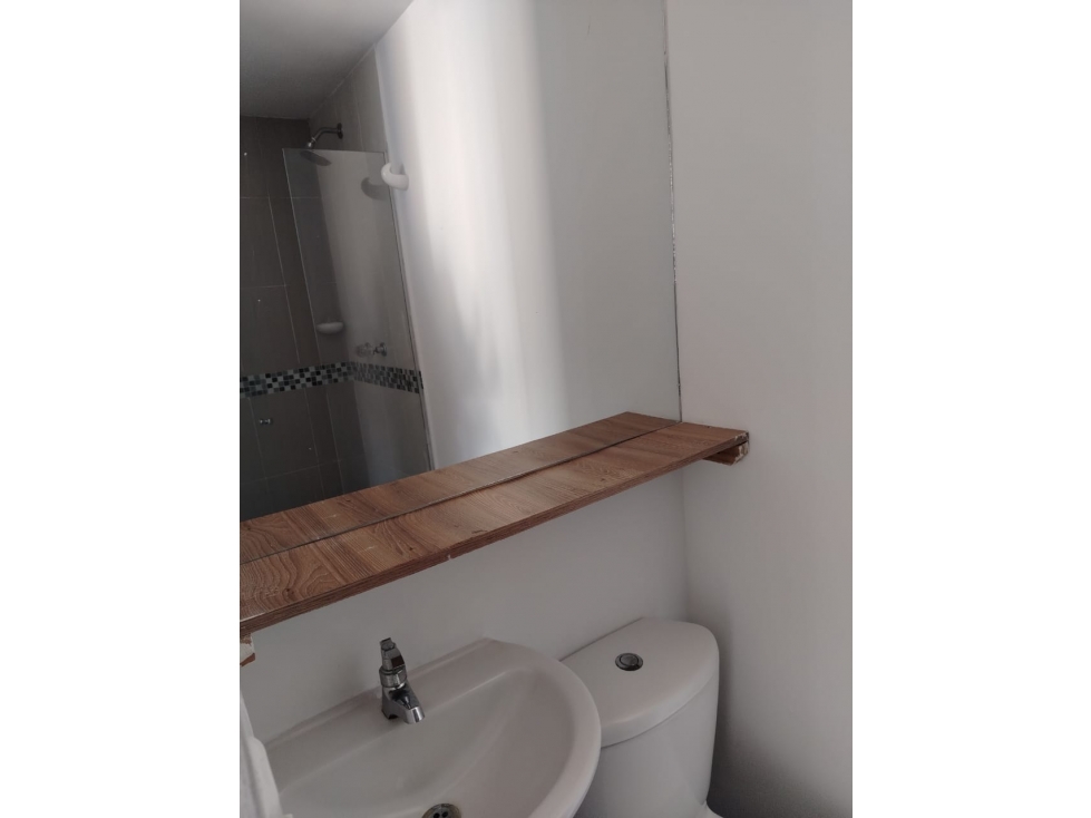 VENTA DE APARTAMENTO EN LOS ARBOLES CON EXCELENTE VISTA — foto 2