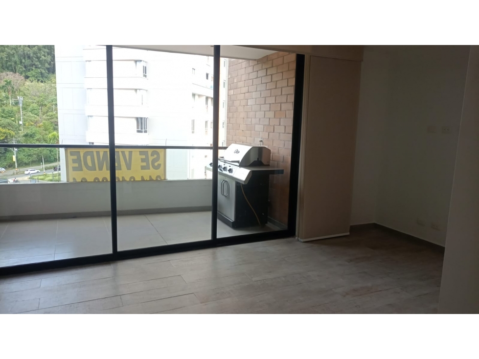 VENDO APARTAMENTO EN CASTROPOL EN PISO ALTO