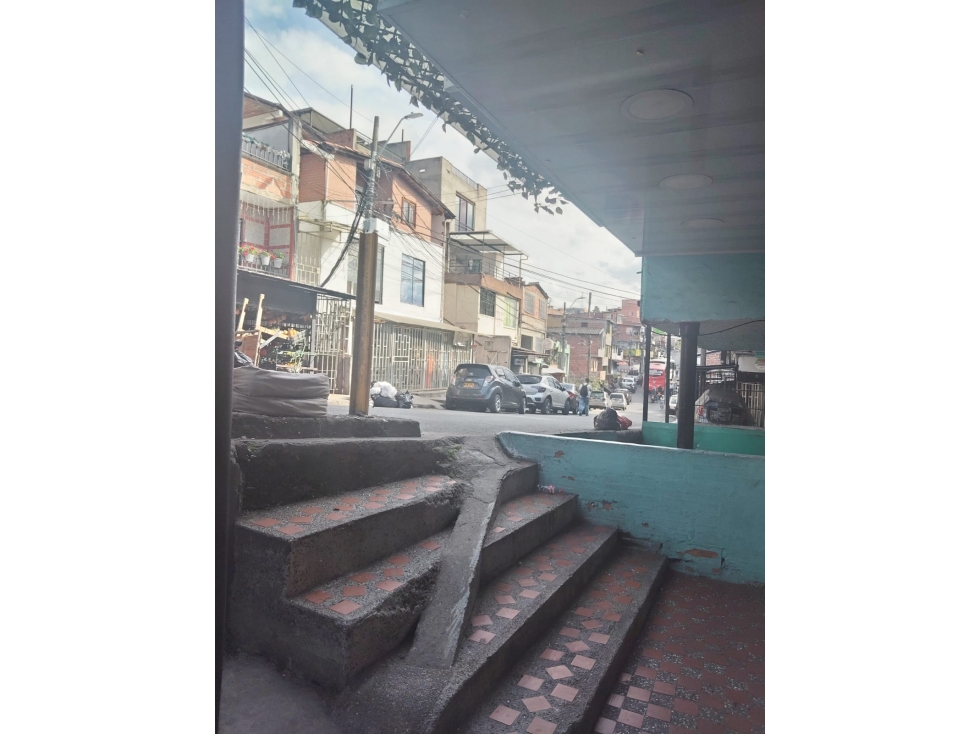 LOCAL COMERCIAL EN ARRIENDO BARRIO PARÍS (BELLO) — foto 2