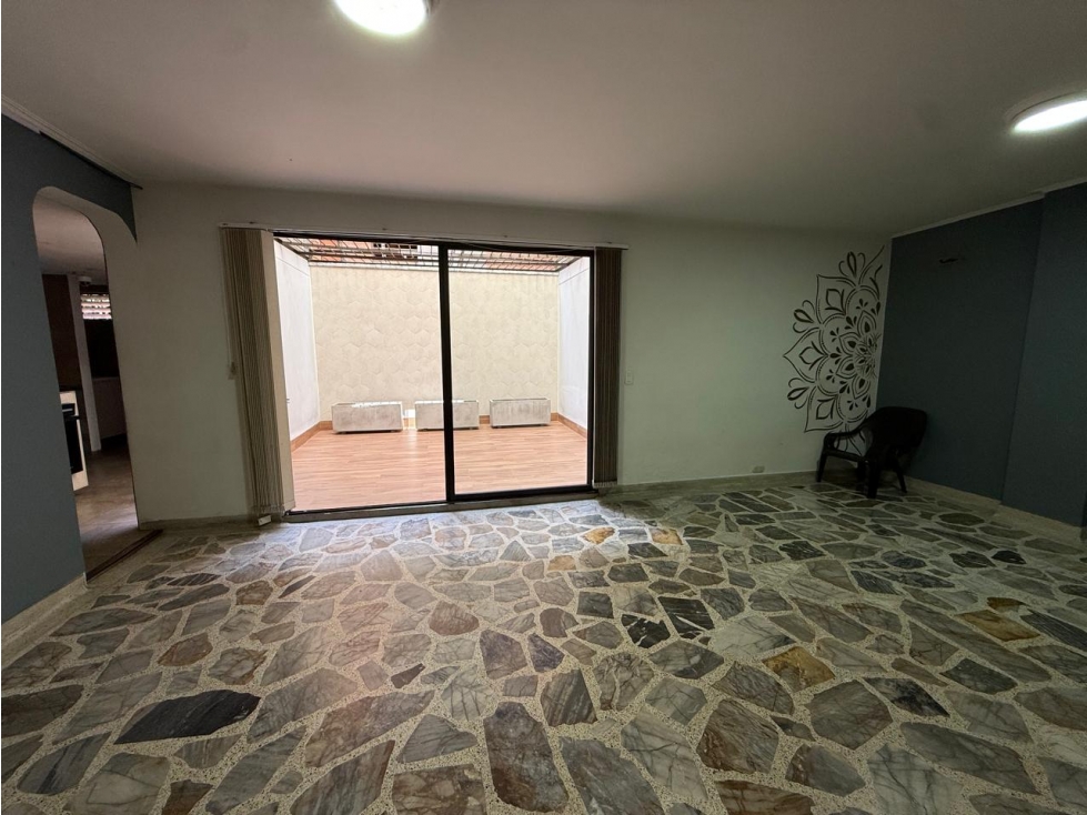 VENTA APARTAMENTO 1 PISO CONQUISTADORES — foto 2