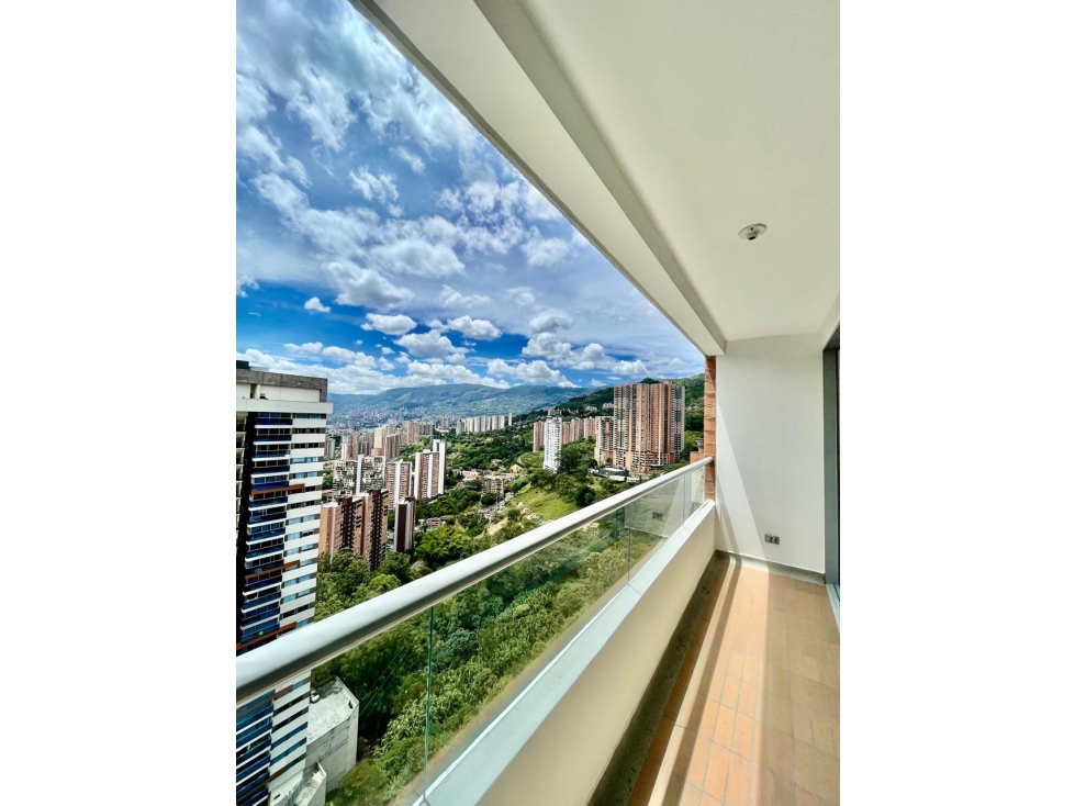 VENDO APARTAMENTO EN SABANETA, URB LAGOS DEL SUR AP — foto 2