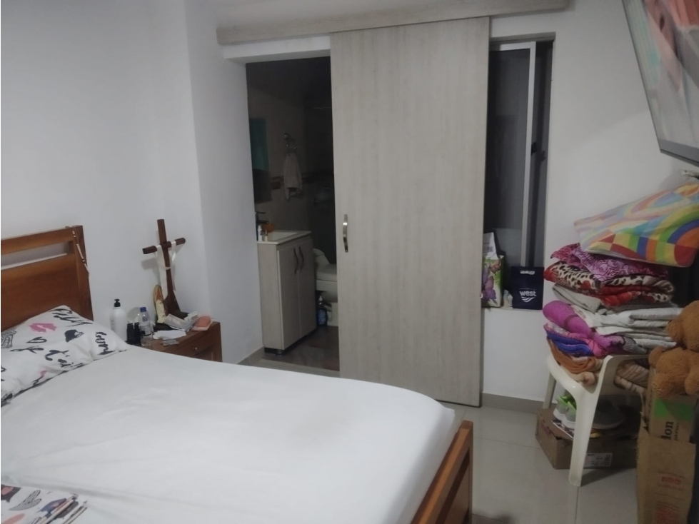 INVERSIONISTAS | Apartamento rentado, primer piso, Barrio Cristóbal — foto 5