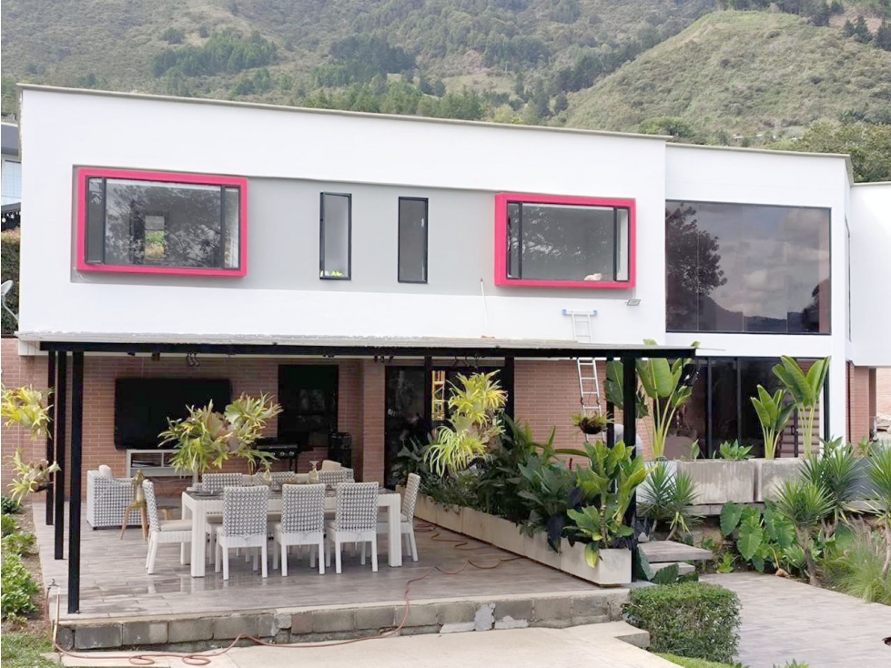 VENTA DE CASA FINCA EN CONDOMINIO DE COPACABANA. — foto 2