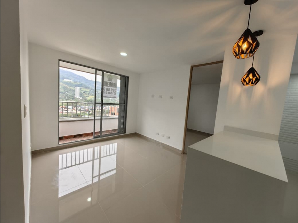 VENTA DE APARTAMENTO EN POBLADO NIQUIA CON EXCELENTES ACABADOS