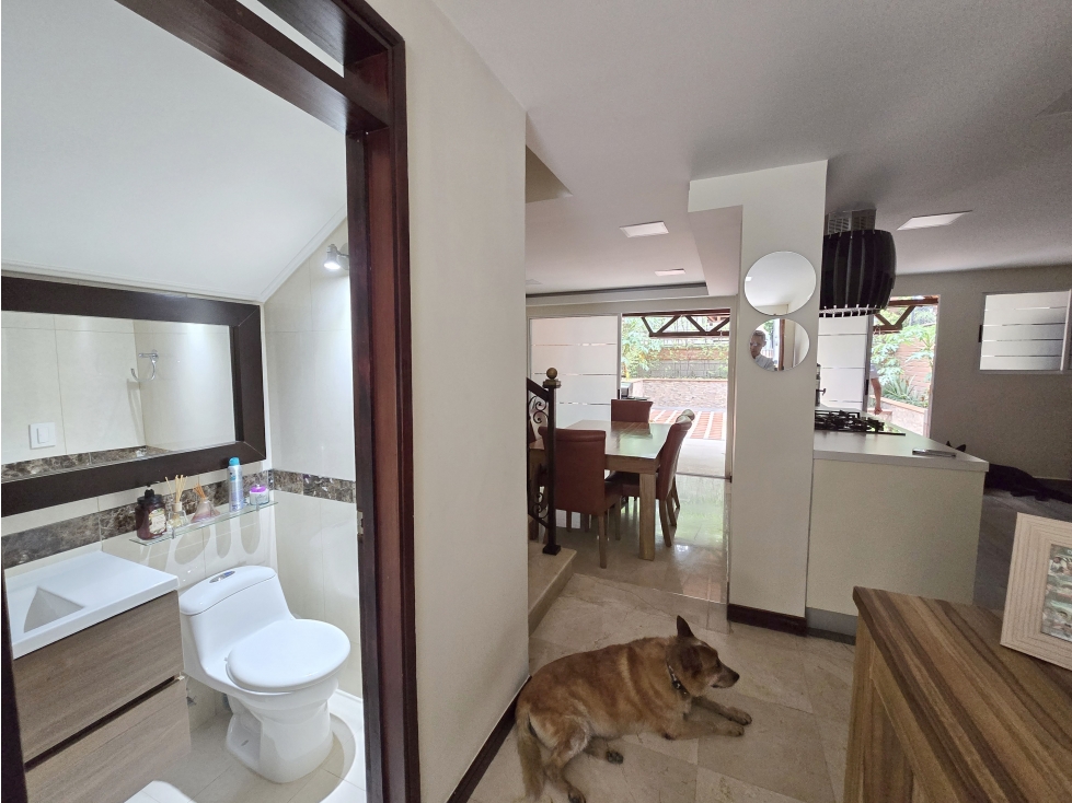 VENTA DE CASA EN LA LOMA DE LOS BERNAL. — foto 2