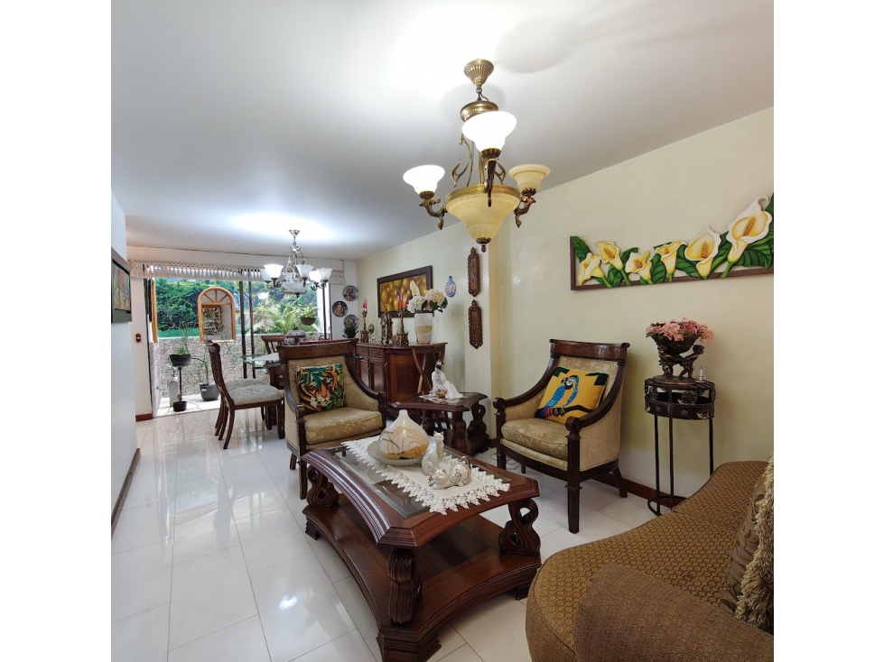 Casa en venta Sabaneta, sector Prados.