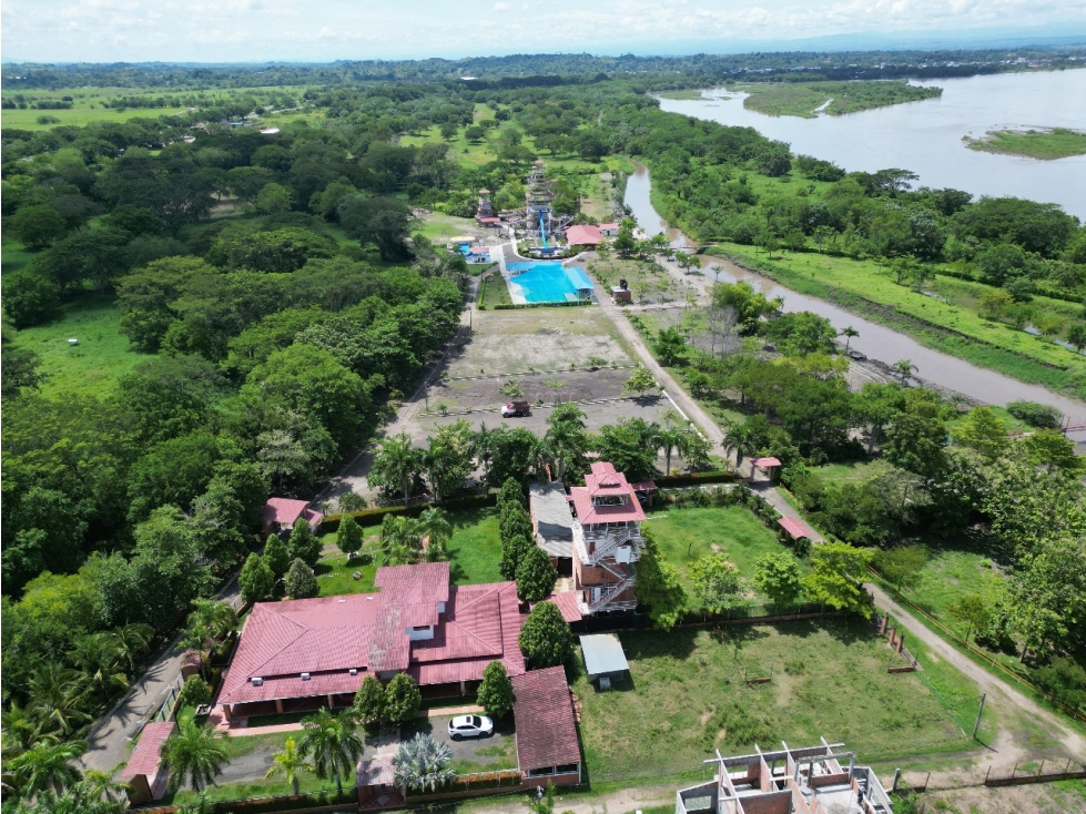 VENTA DE LOTE COMERCIAL EN LA RUTA DEL SOL - 3