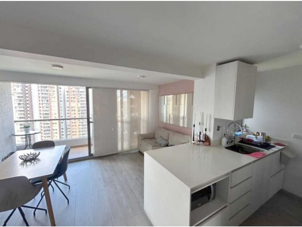 VENTA DE APARTAMENTO EN LA LOMA DE LOS BERNAL. — foto 2
