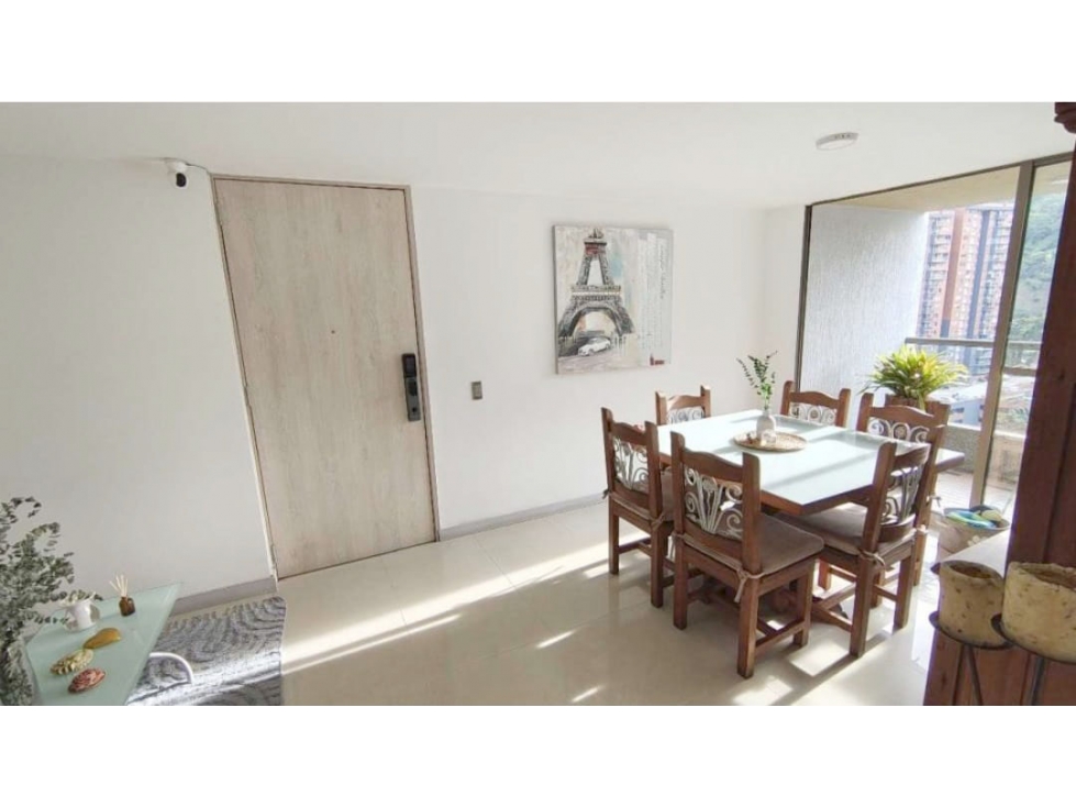 VENTA DE APARTAMENTO EN LA LOMA DE LOS BERNAL. — foto 2