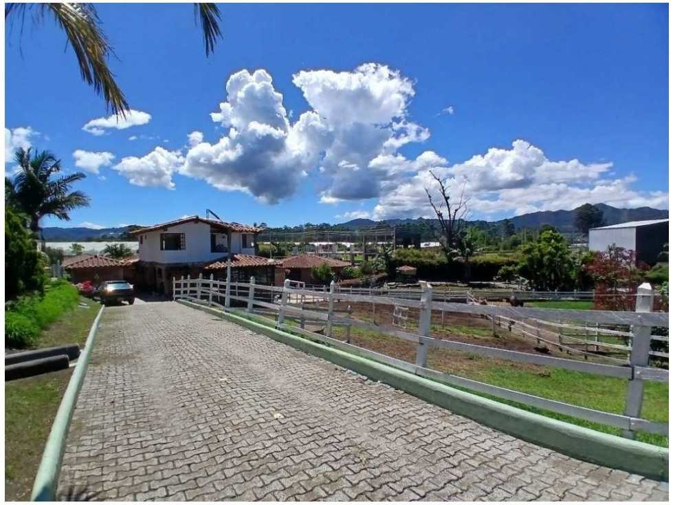 SE VENDE FINCA CABALLISTA EN LA CEJA (CM) - 2
