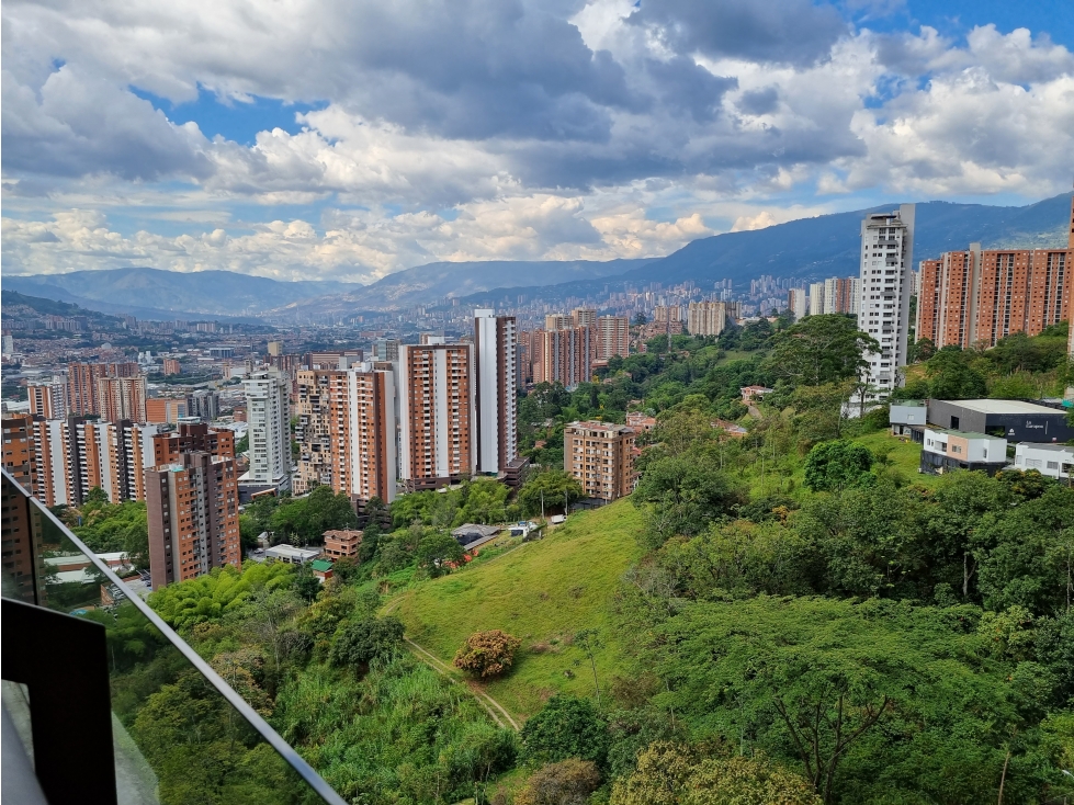 VENDO APARTAMENTO SABANETA LOMA AVES MARIAS 4 ALCOBAS 5 BAÑOS — foto 2