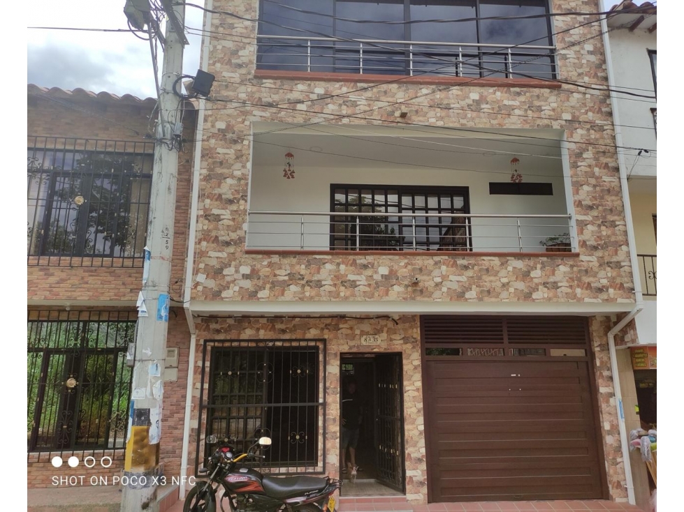 SE VENDE O PERMUTA HERMOSA CASA EN SOPETRAN ANTIOQUIA
