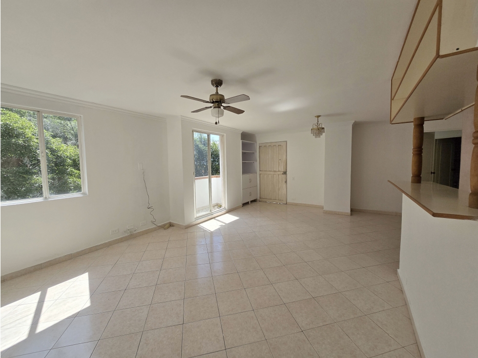 VENTA DE APARTAMENTO LA ALMERIA. — foto 3