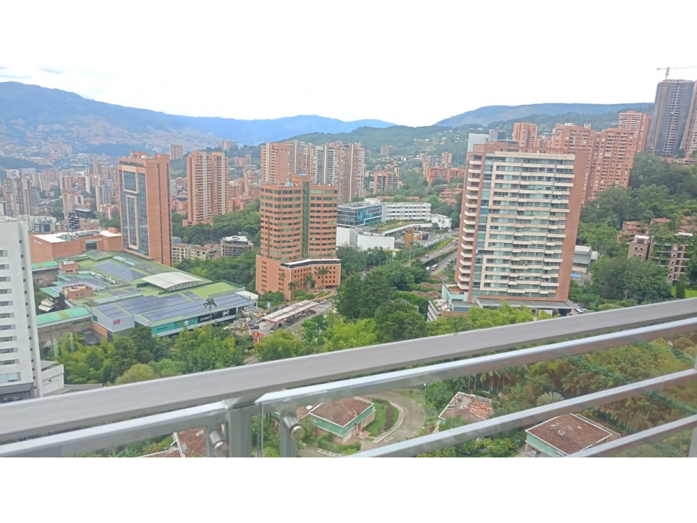 VENDO PENTHOUSE BIPLES EN EL POBLADO LOMA DEL TESORO — foto 4
