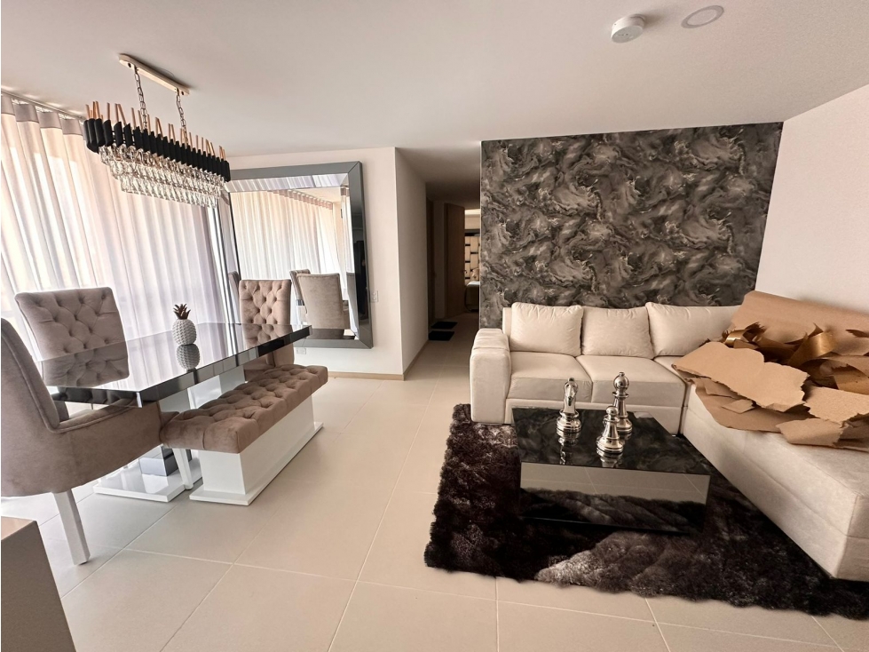 VENTA DE APARTAMENTO EN LOS COLORES, MEDELLÍN
