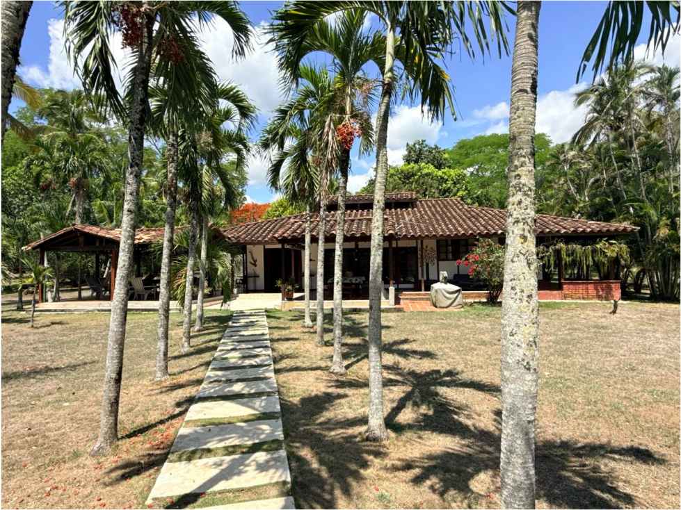 VENDO FINCA EN SANTA FE DE ANTIOQUIA EN PARCELACION ENTORNO TRANQUILO