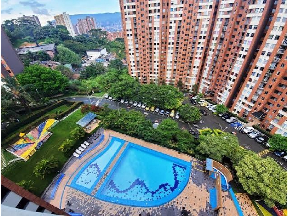 EN VENTA APARTAMENTO EN ITAGUI - CENTRO DE LA MODA — foto 2