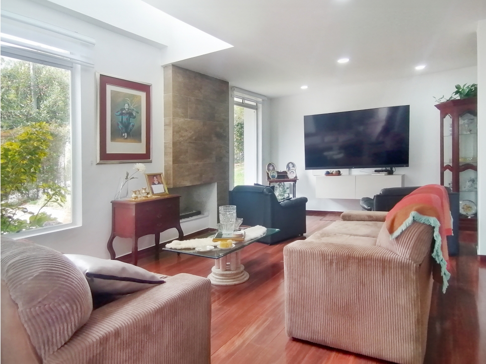 VENTA CASA UNIFAMILIAR ÁREA 530m2, Alto del Escobero — foto 3