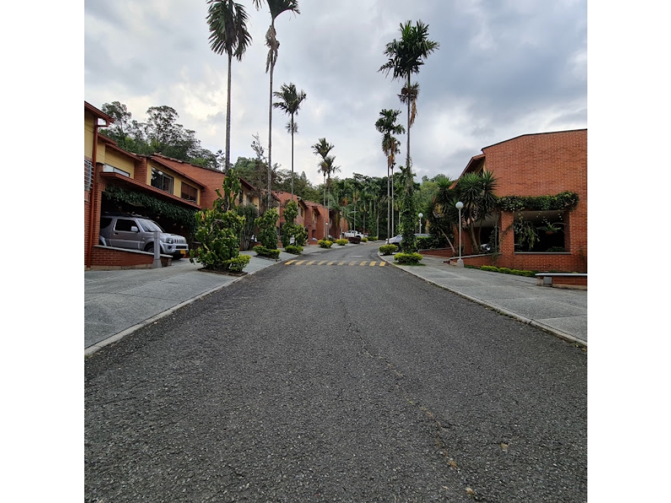 Casa en venta Envigado, Loma de los Mesa