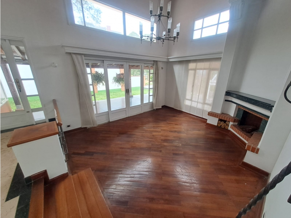 CASA EN VENTA LA COLA DEL ZORRO POBLADO MEDELLIN UNIDAD CERRADA