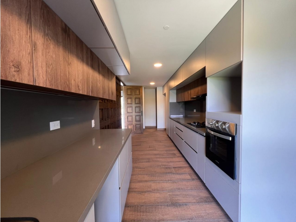 APARTAMENTO EN VENTA RIONEGRO, LLANOGRANDE. AG
