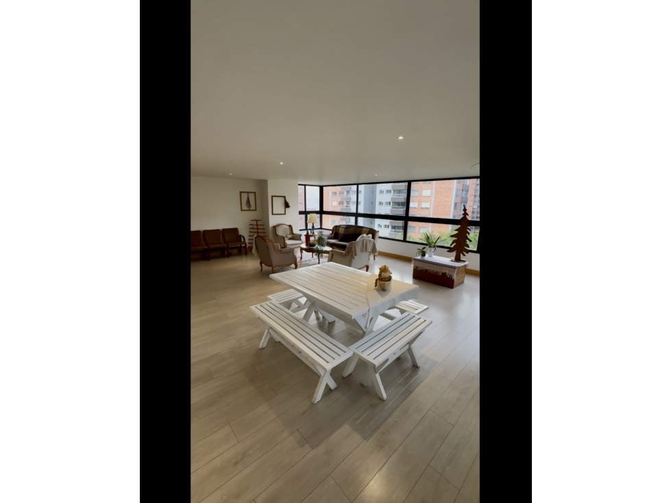 VENTA DE HERMOSO APARTAMENTO EN EL POBLADO, LOMA LOS BALSOS — foto 3