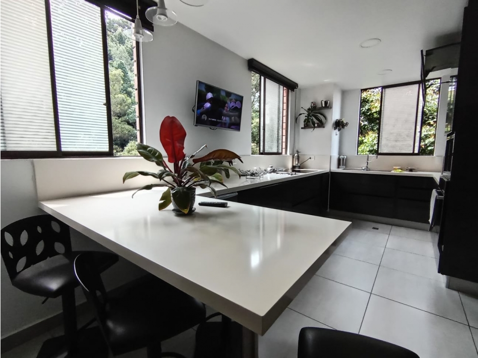 VENTA APARTAMENTO DE 315 METROS EN EL POBLADO MEDELLIN — foto 4