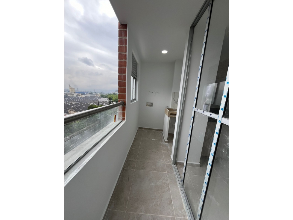 APARTAMENTO EN ARRIENDO EDIFICIO PH SABANETA NUEVO — foto 3