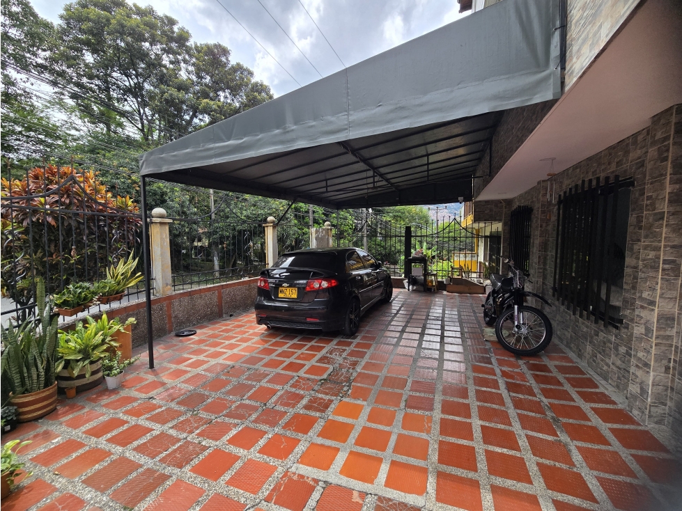 Vendo propiedad en el barrio Girardot, Medellín — foto 2