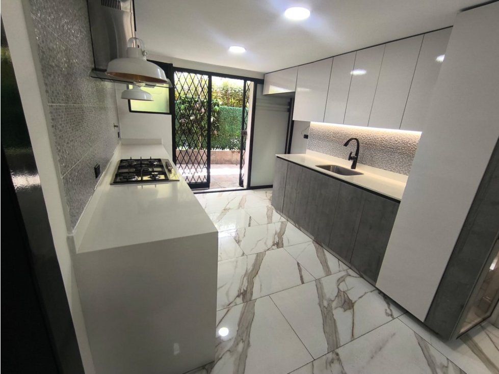 VENTA DE CASA DE 3 NIVELES SURAMERICA — foto 3